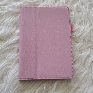 BNWOT mini ipad cover pink